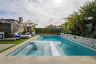 Mediterranean Hilltop Oasis Indoor and Outdoor Luxury - Los Angeles - 7