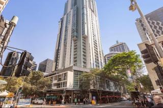 2 bedrooms Apartment with 1 carpark Brisbane CBD - Brisbane - 0