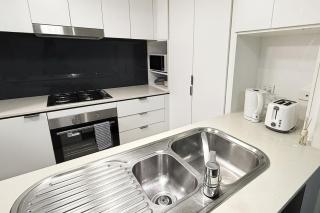 2 bedrooms Apartment with 1 carpark Brisbane CBD - Brisbane - 4