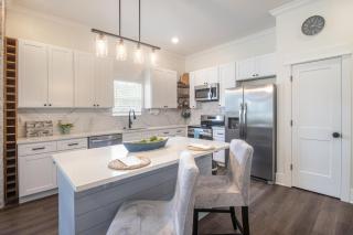 Beach Retreat at Gaston Point - Gulfport - 6