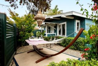 Bougainvillea Bungalow Peaceful Venice Retreat - 4