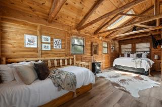 Sunrise Lodge on Lake Travis - Spicewood - 1