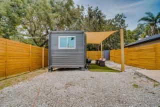Luxury Tiny Container Home 2mi to Beach Private - Sebastian - 3