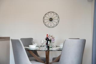 Macallan Apartment - 1