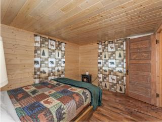 Phelps Hillside Resort Cabin 2 - Phelps - 7