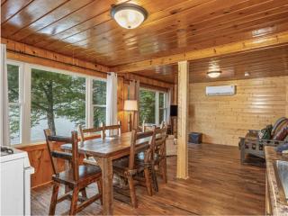 Hillside Resort Cabin 1 - Phelps - 9