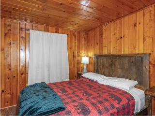 Hillside Resort Cabin 1 - Phelps - 8