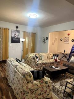 558) Massive 4 bedroom in a great neighborhood - Milwaukee - 6