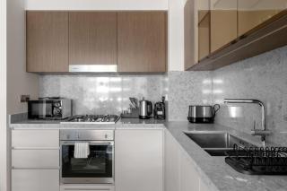 Palm-View 2BR Elie Saab Luxury - 8