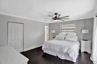 Lighthouse Point Oasis w Pool and Hot Tub Near Beach - 1