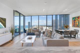The Sub-Penthouse - Ocean View 34Floor 3BR in Broadbeach with Parking and Pool - 4