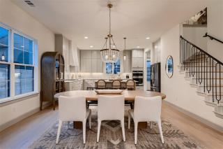 Stunning home - walk to square & heated pool - 5