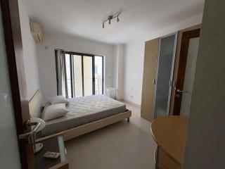 Spacious 3 Bedroom Apartment with Garden View in Paceville - St Julian's - 4
