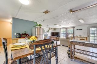 2 Mi to Manatees Homosassa Home with Lanai! - Homosassa - 1