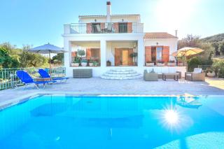 Villa Eleni with pool, walk to secluded beach - Evretí - 8