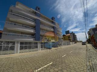 Apartamento Zona Central da Praia com 02 Dormitórios - Bombinhas - 3