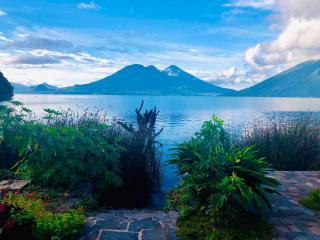 Lakefront Couples Retreat Serene Elegance - San Marcos La Laguna - 5