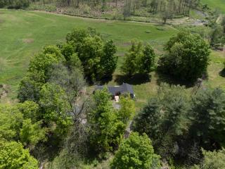 The Cabins at Walnut Grove-minutes from Hunter and Windham - - 9