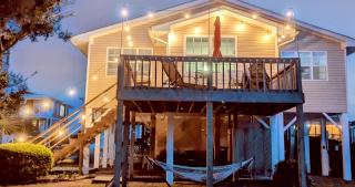The Thirsty Pelican - Oak Island - 7