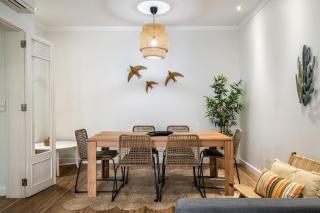 Central T2 with AC and Patio Near Av da Liberdade - Lissabon - 0