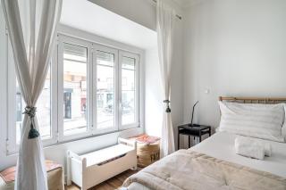 Central T2 with AC and Patio Near Av da Liberdade - Lissabon - 3