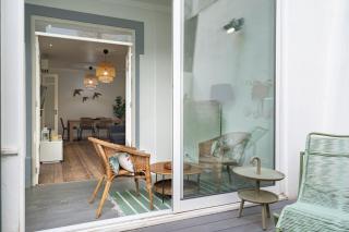 Central T2 with AC and Patio Near Av da Liberdade by Lisbeyond - Lisbon - 1