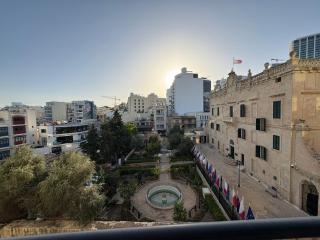 Spacious 3 Bedroom Apartment with Garden View in Paceville - St Julian's - 7