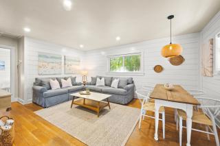 The Cottage on Pine - Luxury Boho Beach Cottage wPvt Heated Pool On Pine Ave - Anna Maria - 6