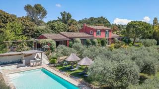 Le Mas Elaïa, votre havre familial avec piscine privée - Eyragues - 0