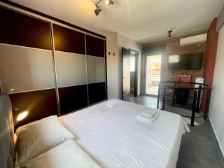 Metaxourgio Apartments - 1