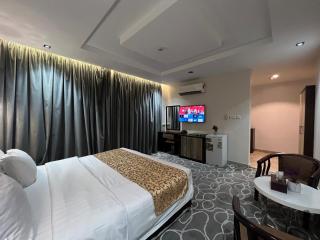 Rose Star Hotel - 4