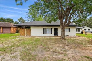 Comfortable 2-Bedroom Rental in Bridge City - Bridge City - 1