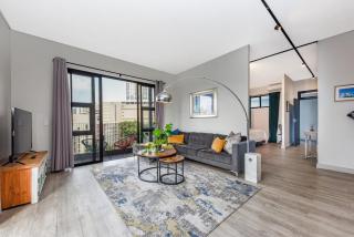Chic Studio with Panoramic Sandton Views - Johannesburg - 0