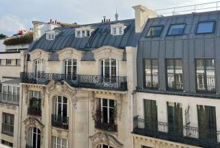 Room in apartment with view of the Eiffel Tower - Paris - 0