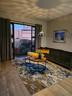 Penthouse Vibes with Panoramic Sandton Views at The Lineal - 1