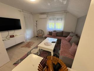 Vila Vacation Sarajevo - Hadžići - 1