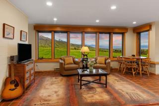 Valley View Lodge - 8