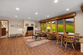 Valley View Lodge - 2