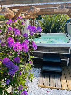 Villa 75m2 avec Piscine et Jacuzzi privés, Sauna et Home-Cinéma à 800m des Commodités - 8