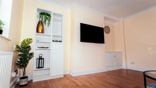 Modern, comfy 2 bedroom House in Hatfield, town centre, free parking, large garden - Hatfield - 8