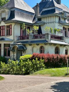 Les Villas du Parc - Chambres d'hôtes AMBROISE & GERMAINE - Meublé 5 étoiles VILLA MARIE 2 à 5 chambres - Vittel - 8