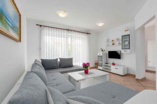 Holiday home in Porec - Istrien 10330 - 1