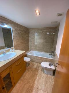 Piso céntrico reformado - 1