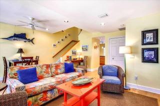 Key West Casa by AvantStay Communal Pool BBQ Patio Near Duval Street Week Long Stays Only - Key West - 9