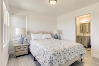 Oceanfront Cottage on Cape Cod Bay with Game Room - 1