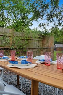 3BD Near DT | BBQ, Backyard Games & Outdoor Dining - Charlotte - 6