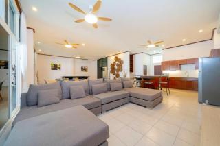 Jungceylon Villa - quiet location, pool, maid - Patong - 7