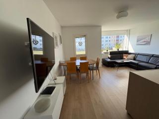 Midnight Sun Apartment - Reykjavik - 2