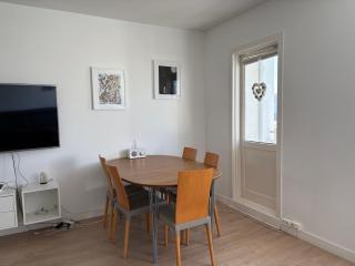 Midnight Sun Apartment - 6