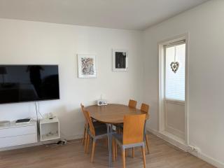 Midnight Sun Apartment - Reykjavik - 7